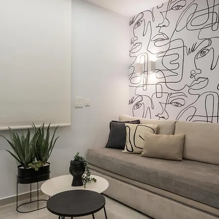 π Project: Smart Apartment *